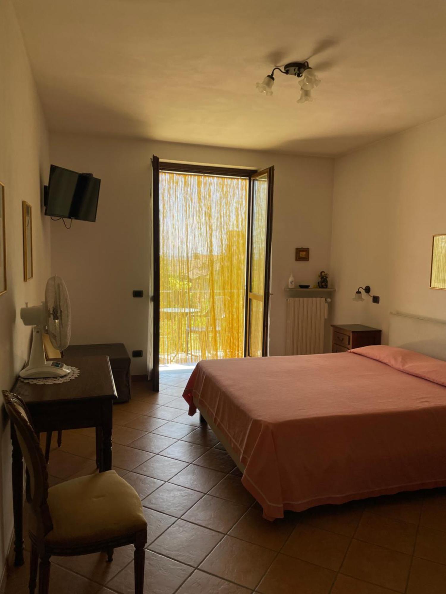 Agriturismo Le Viole 바롤로 외부 사진