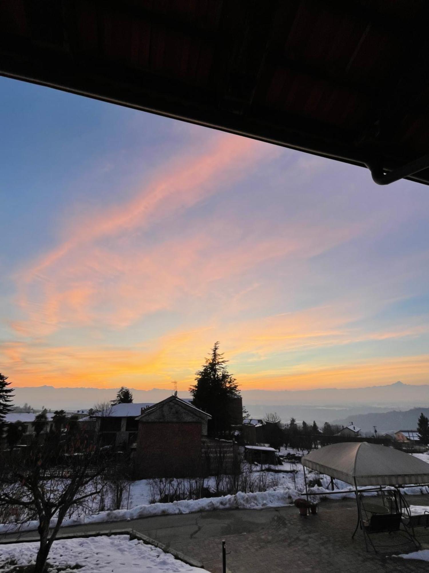Agriturismo Le Viole 바롤로 외부 사진